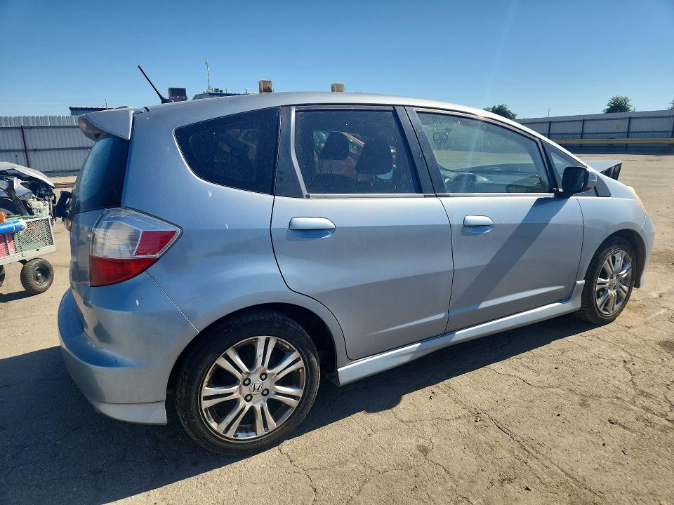 Продажа на аукционе авто 2011 Honda Fit, vin: JHMGE8H60BC018800, номер лота: 56059526