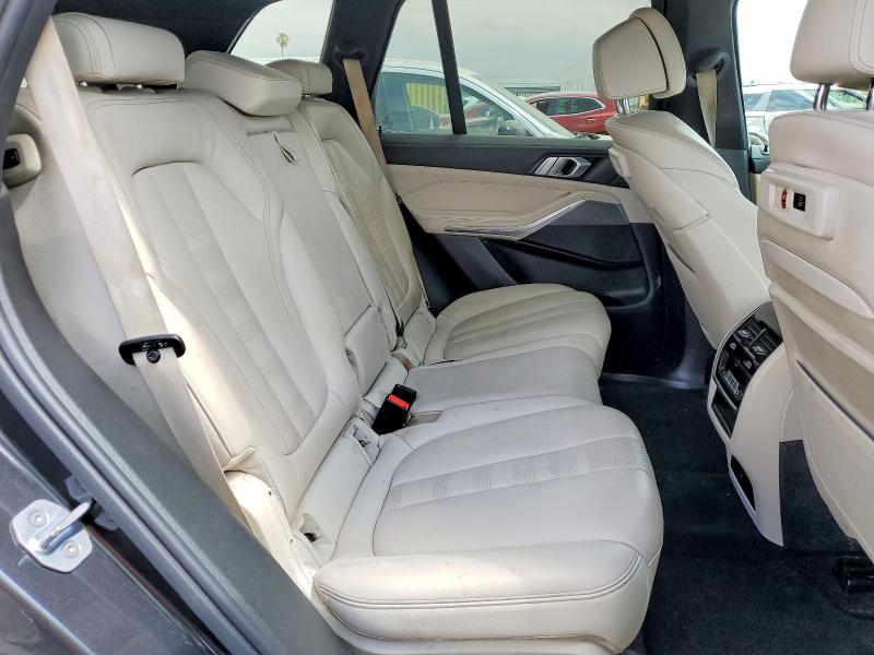 59141456 :رقم المزاد ، 5UXCR4C07LLW63380 vin ، 2020 Bmw X5 مزاد بيع
