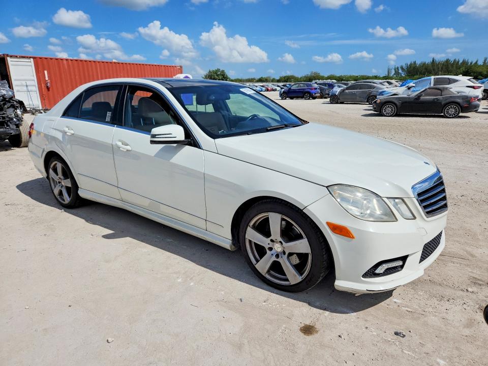 58190946 :رقم المزاد ، WDDHF5GB7BA293887 vin ، 2011 Mercedes-benz E مزاد بيع