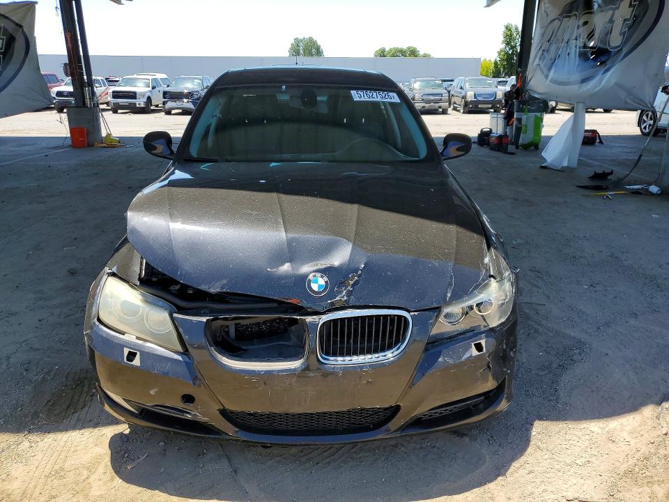 57627526 :رقم المزاد ، WBAPK53519A645466 vin ، 2009 Bmw 328 مزاد بيع