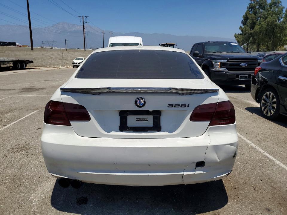 Продажа на аукционе авто 2011 Bmw 328, vin: WBAKE5C53BE574108, номер лота: 58983946