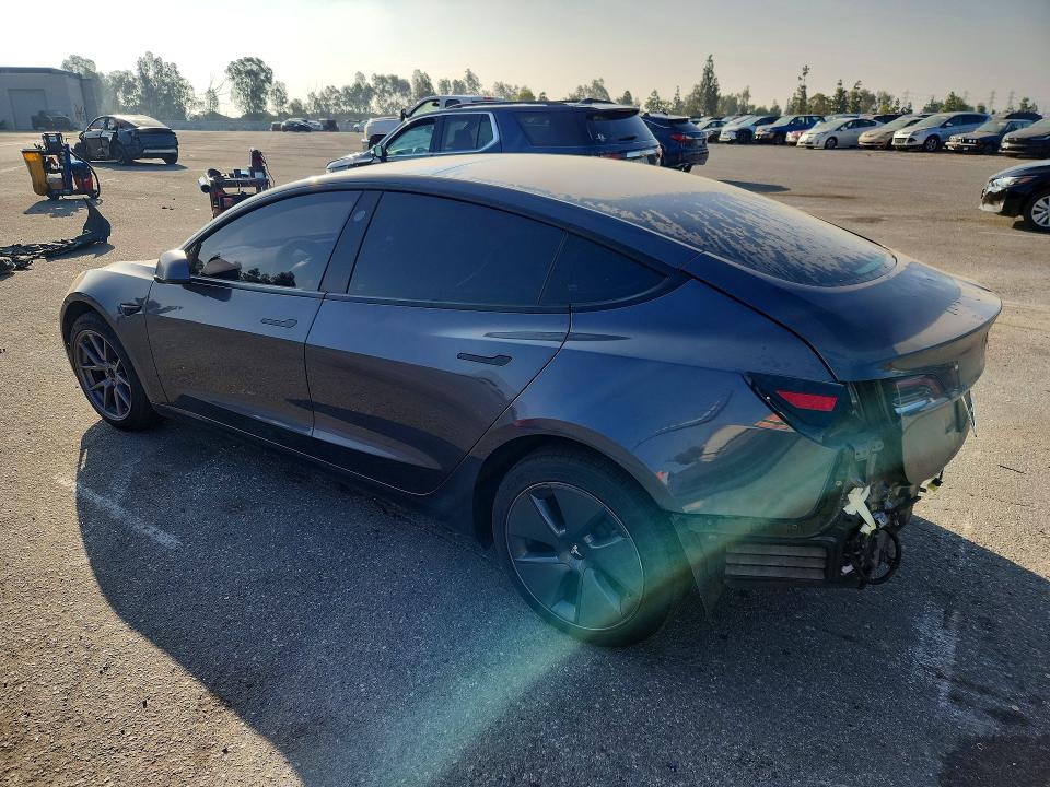 57434806 :رقم المزاد ، 5YJ3E1EB0NF275701 vin ، 2022 Tesla Model 3 مزاد بيع