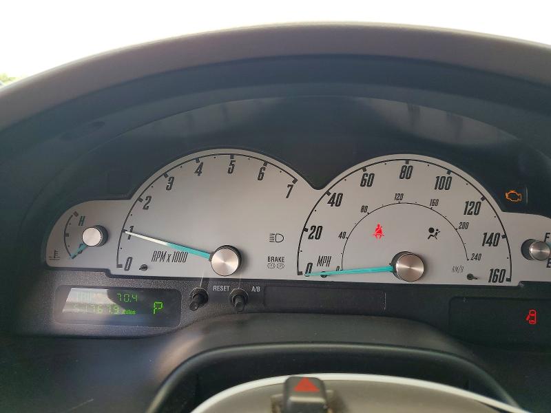57214516 :رقم المزاد ، 1FAHP60A72Y130331 vin ، 2002 Ford Thunderbird مزاد بيع