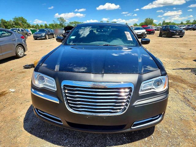 56977966 :رقم المزاد ، 2C3CCAAG9EH260104 vin ، 2014 Chrysler 300 مزاد بيع