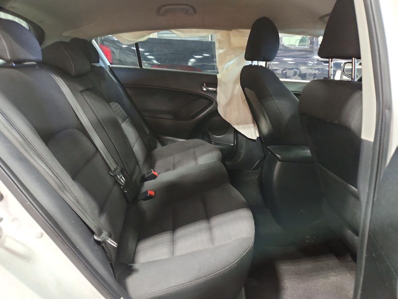 2016 Kia Forte მანქანა იყიდება აუქციონზე, vin: KNAFX5A88G5529018, აუქციონის ნომერი: 57195316