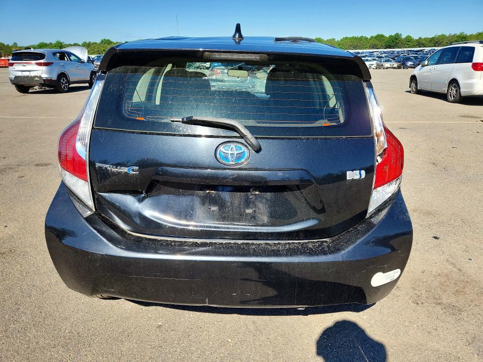 2015 Toyota Prius C მანქანა იყიდება აუქციონზე, vin: JTDKDTB32F1104577, აუქციონის ნომერი: 58026516