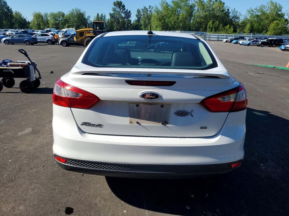 2014 Ford Focus მანქანა იყიდება აუქციონზე, vin: 1FADP3F2XEL307226, აუქციონის ნომერი: 57031176