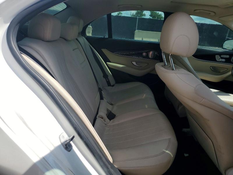 55864336 :رقم المزاد ، WDDZF4JB2HA104451 vin ، 2017 Mercedes-benz E مزاد بيع