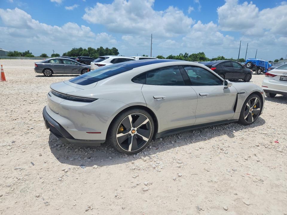 58585266 :رقم المزاد ، WP0AC2Y16MSA62634 vin ، 2021 Porsche Taycan مزاد بيع