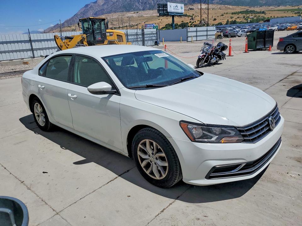 2018 Volkswagen Passat მანქანა იყიდება აუქციონზე, vin: 1VWAA7A39JC018819, აუქციონის ნომერი: 58050906