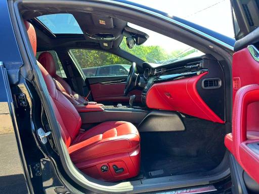 56631206 :رقم المزاد ، ZAM56YRS3J1285288 vin ، 2018 Maserati Quattroporte مزاد بيع