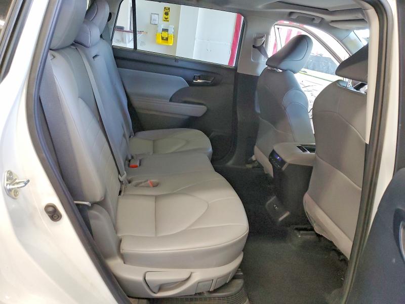 56752556 :رقم المزاد ، 5TDHBRCHXLS507038 vin ، 2020 Toyota Highlander مزاد بيع