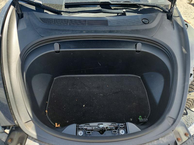 Продажа на аукционе авто 2018 Tesla Model 3, vin: 5YJ3E1EB4JF110843, номер лота: 55951996