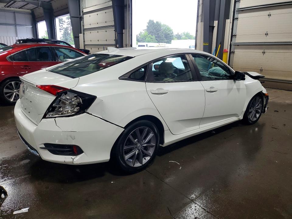 57901876 :رقم المزاد ، 19XFC1F30KE001555 vin ، 2019 Honda Civic مزاد بيع