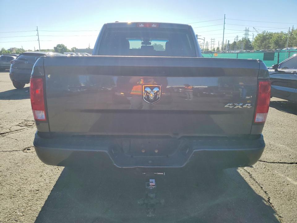 56356966 :رقم المزاد ، 1C6RR7FG0HS702711 vin ، 2017 Ram 1500 مزاد بيع