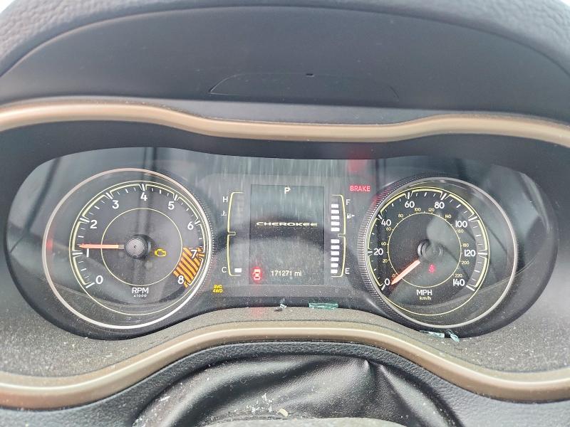 58923896 :رقم المزاد ، 1C4PJMCS8EW232494 vin ، 2014 Jeep Cherokee مزاد بيع