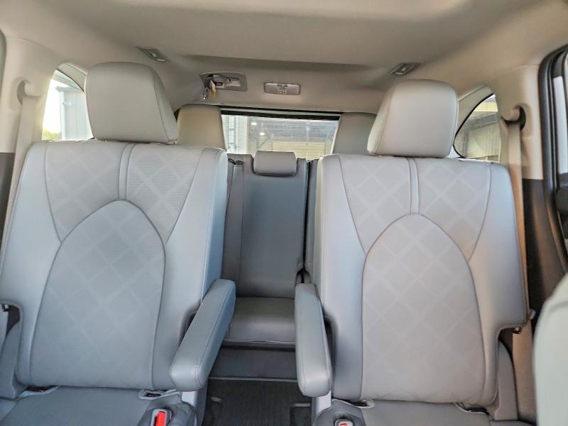 57076076 :رقم المزاد ، 5TDKDRBH5PS038061 vin ، 2023 Toyota Highlander مزاد بيع