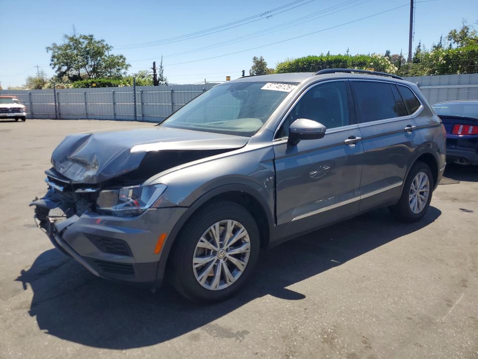 57746126 :رقم المزاد ، 3VV2B7AX8JM131331 vin ، 2018 Volkswagen Tiguan مزاد بيع