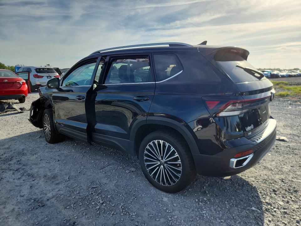 57922676 :رقم المزاد ، 3VVSC7B21SM055842 vin ، 2025 Volkswagen Taos مزاد بيع