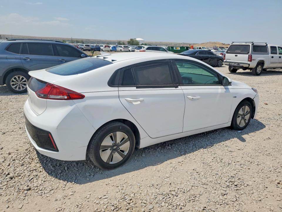 2017 Hyundai Ioniq მანქანა იყიდება აუქციონზე, vin: KMHC65LC0HU045602, აუქციონის ნომერი: 58625676