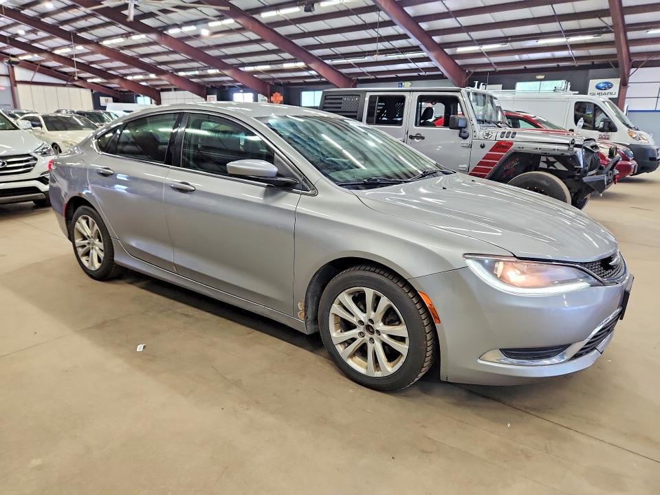 57194036 :رقم المزاد ، 1C3CCCAB5FN640730 vin ، 2015 Chrysler 200 مزاد بيع