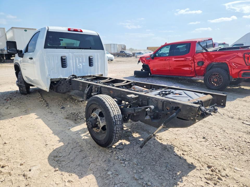 58511916 :رقم المزاد ، 1GB3WRE72NF321942 vin ، 2022 Chevrolet Silverado مزاد بيع