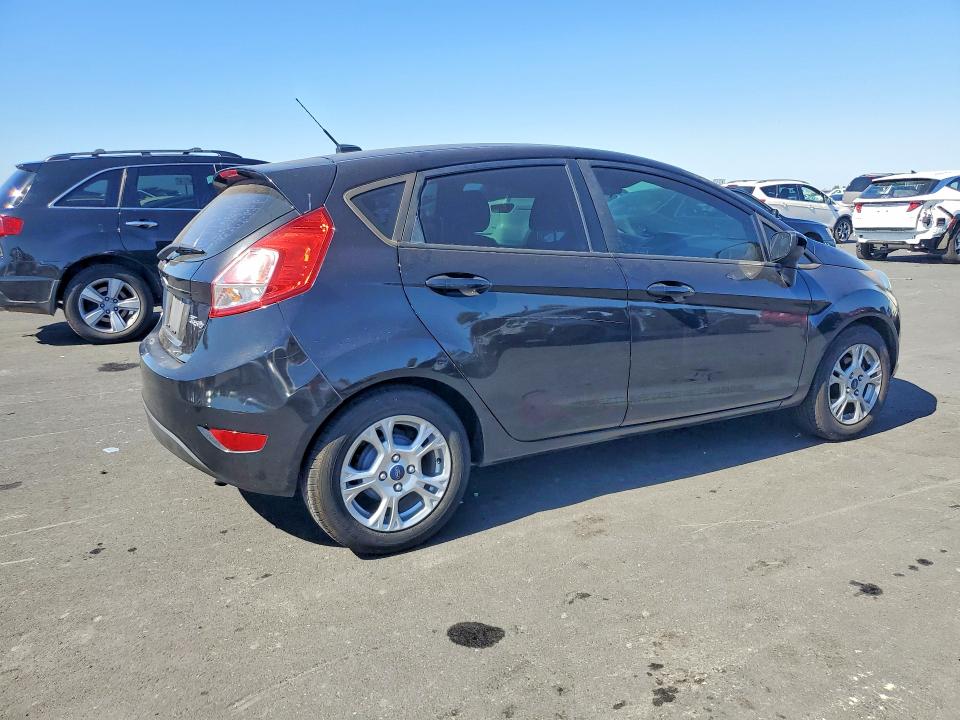 55988726 :رقم المزاد ، 3FADP4EJXEM107427 vin ، 2014 Ford Fiesta مزاد بيع