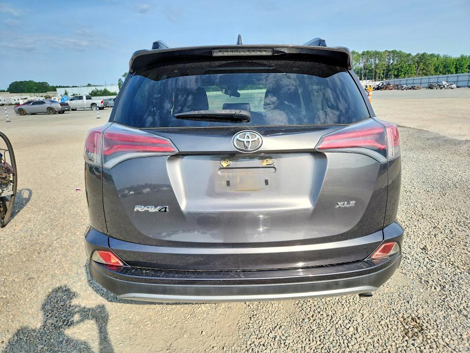 Продаж на аукціоні авто 2017 Toyota Rav4, vin: JTMWFREV5HJ701706, номер лоту: 58591986