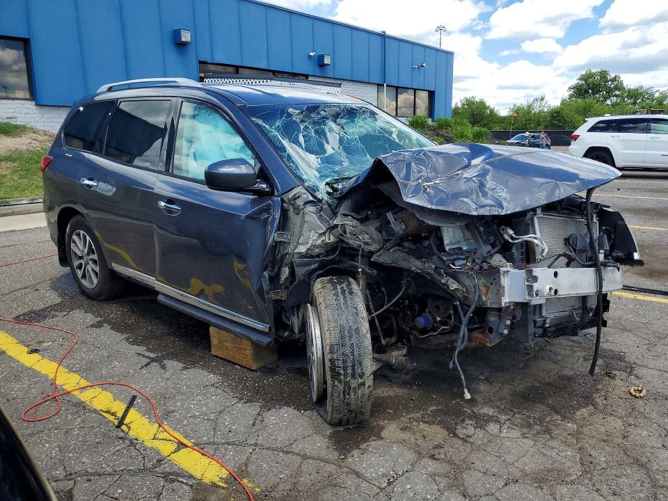 58071086 :رقم المزاد ، 5N1AR2MN9EC627602 vin ، 2014 Nissan Pathfinder مزاد بيع