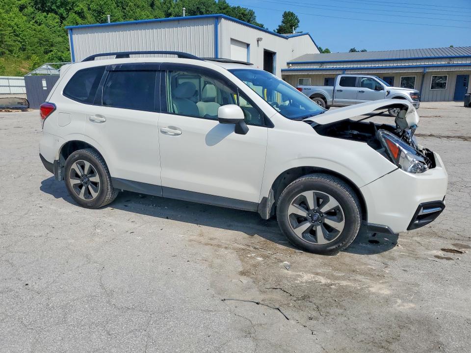 2018 Subaru Forester მანქანა იყიდება აუქციონზე, vin: JF2SJAGC2JH582053, აუქციონის ნომერი: 59536996