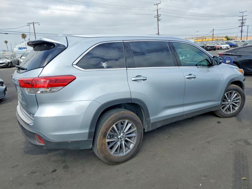 Aukcja sprzedaży 2019 Toyota Highlander, vin: 5TDKZRFH4KS365202, numer aukcji: 56670486