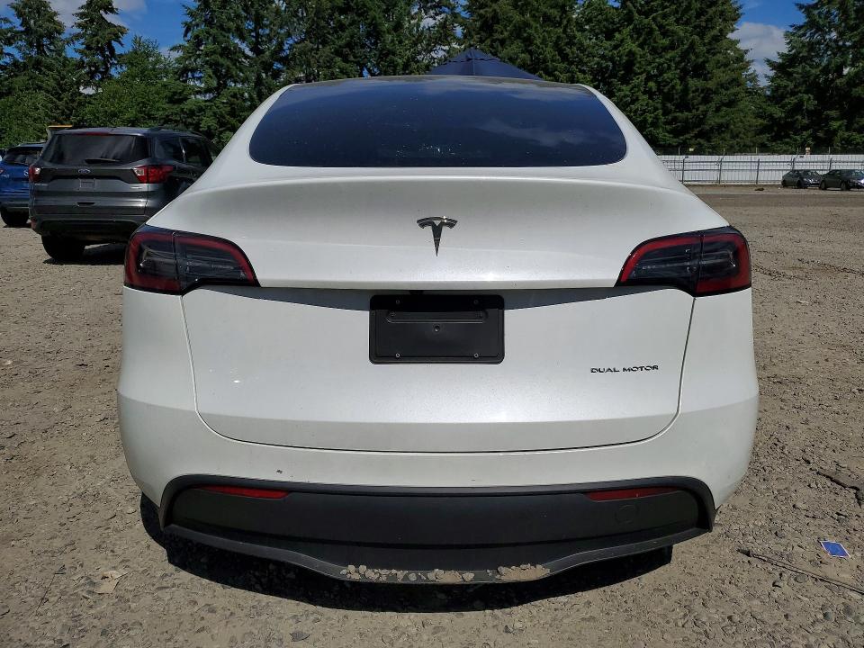 56094606 :رقم المزاد ، 7SAYGAEE7SF302773 vin ، 2025 Tesla Model Y مزاد بيع