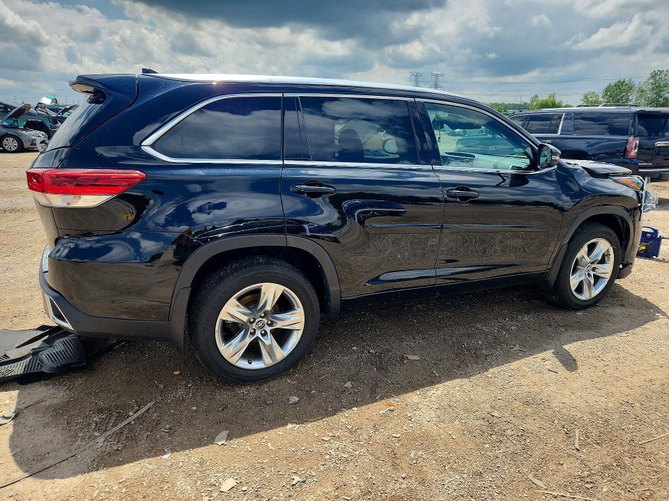 2018 Toyota Highlander მანქანა იყიდება აუქციონზე, vin: 5TDDZRFH8JS819393, აუქციონის ნომერი: 56493286