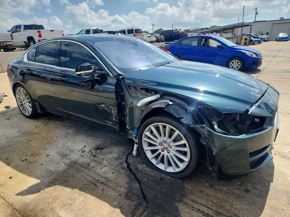 Продажа на аукционе авто 2017 Jaguar Xe, vin: SAJAK4BV5HA966513, номер лота: 56469096