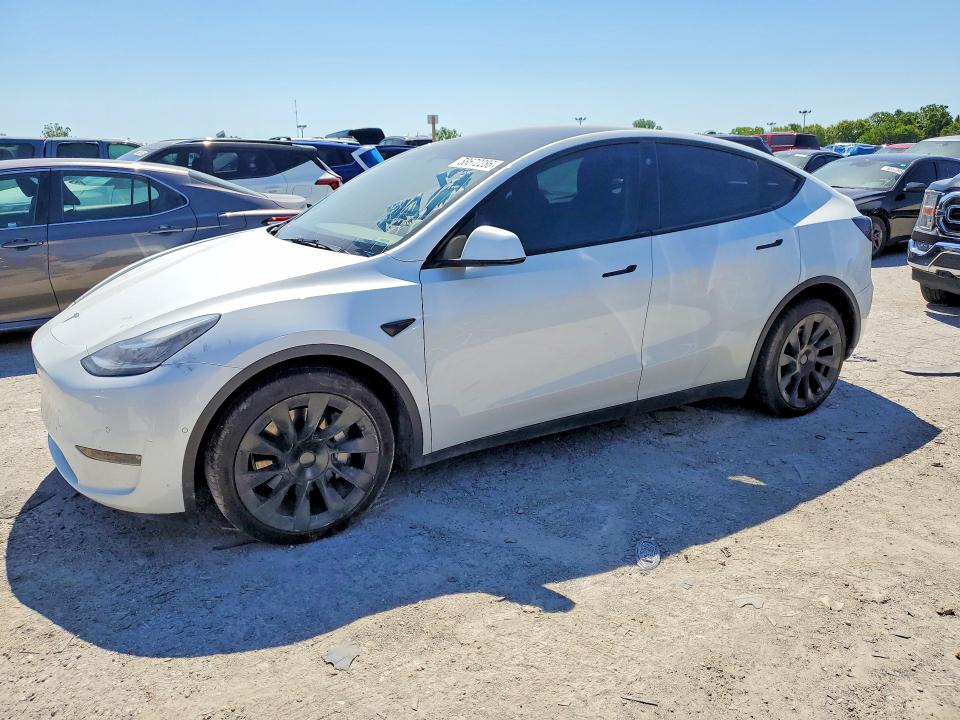 Auction sale of the 2022 Tesla Model Y, vin: 7SAYGDEE2NF413284, lot number: 58672286