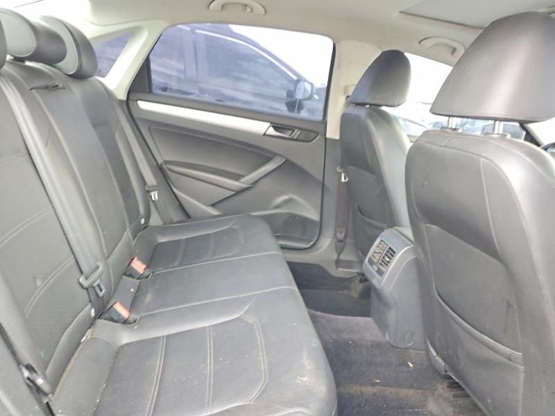 58091196 :رقم المزاد ، 1VWBN7A31DC142242 vin ، 2013 Volkswagen Passat مزاد بيع