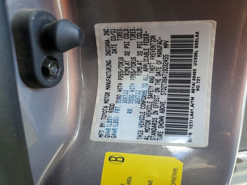 2001 Toyota Sequoia მანქანა იყიდება აუქციონზე, vin: 5TDZT38A71S032455, აუქციონის ნომერი: 57406006
