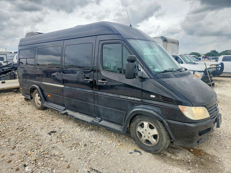 Aukcja sprzedaży 2005 Freightliner Sprinter, vin: WDRPD744755820241, numer aukcji: 56436776