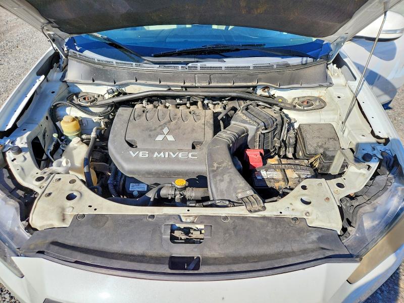 2010 Mitsubishi Outlander მანქანა იყიდება აუქციონზე, vin: JA4JS4AX8AZ015807, აუქციონის ნომერი: 56488826
