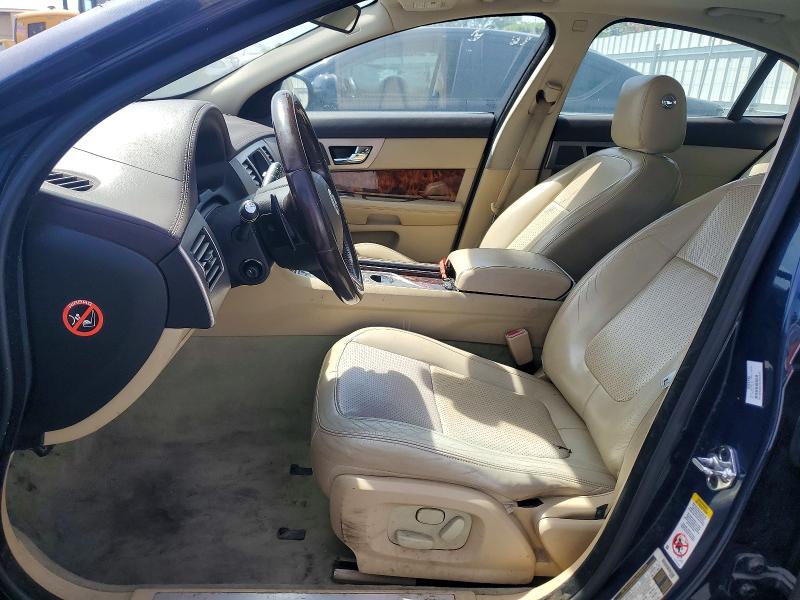 2010 Jaguar Xf მანქანა იყიდება აუქციონზე, vin: SAJWA0GB1ALR64445, აუქციონის ნომერი: 56272476