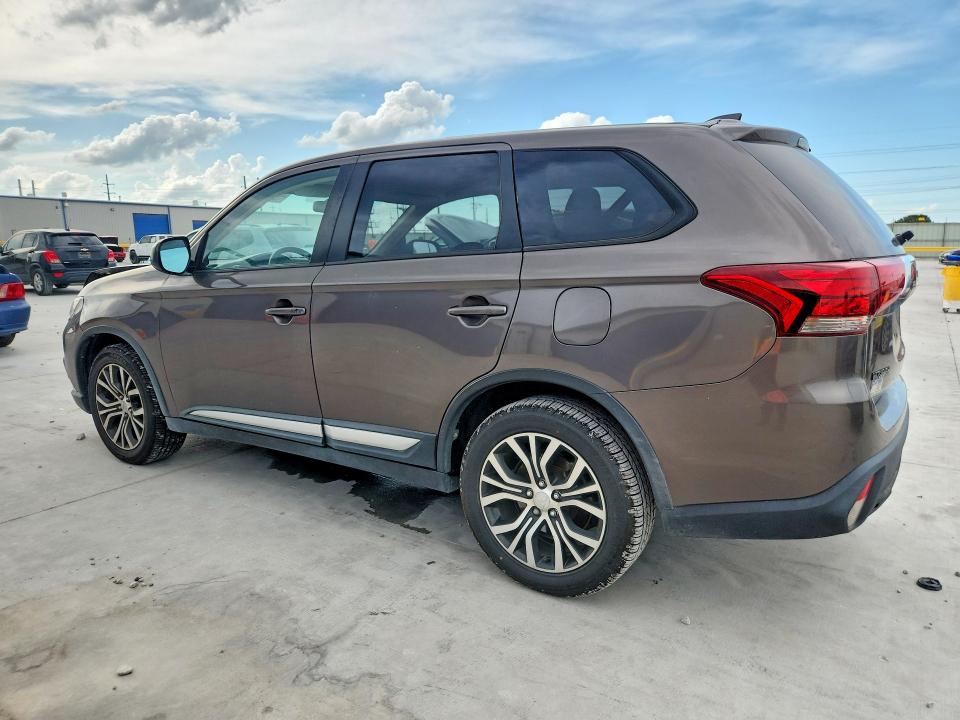 Продаж на аукціоні авто 2018 Mitsubishi Outlander, vin: JA4AD2A30JZ002674, номер лоту: 55547246