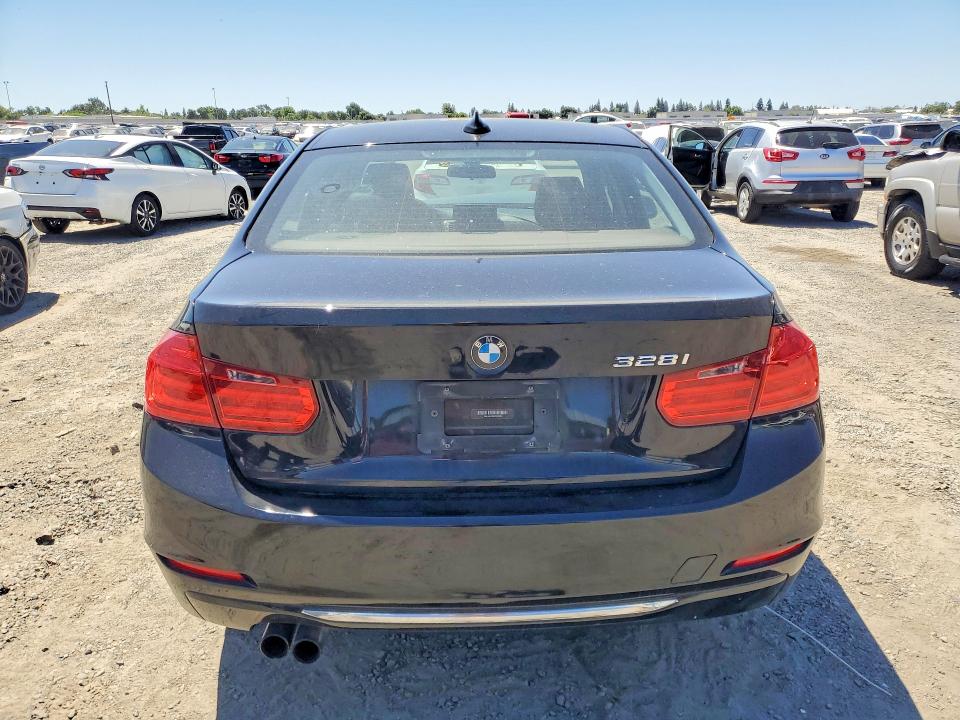 56596216 :رقم المزاد ، WBA3A5C50CF345400 vin ، 2012 Bmw 328 مزاد بيع