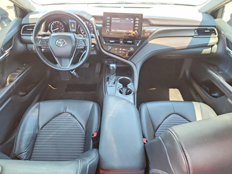 56989246 :رقم المزاد ، 4T1G11AK6MU549049 vin ، 2021 Toyota Camry مزاد بيع
