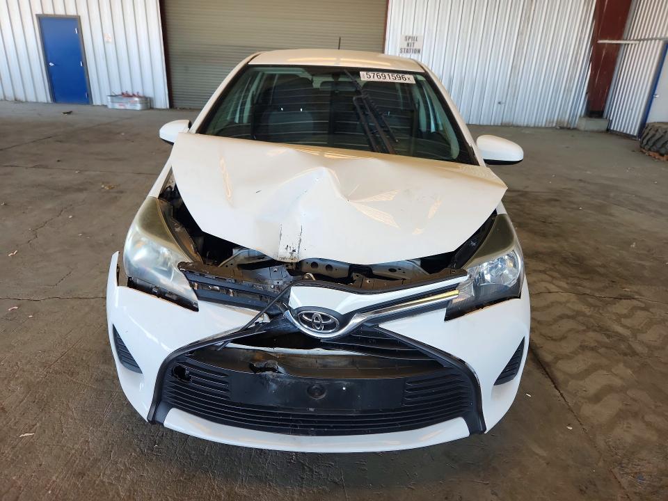 2015 Toyota Yaris მანქანა იყიდება აუქციონზე, vin: VNKKTUD32FA041820, აუქციონის ნომერი: 57691596