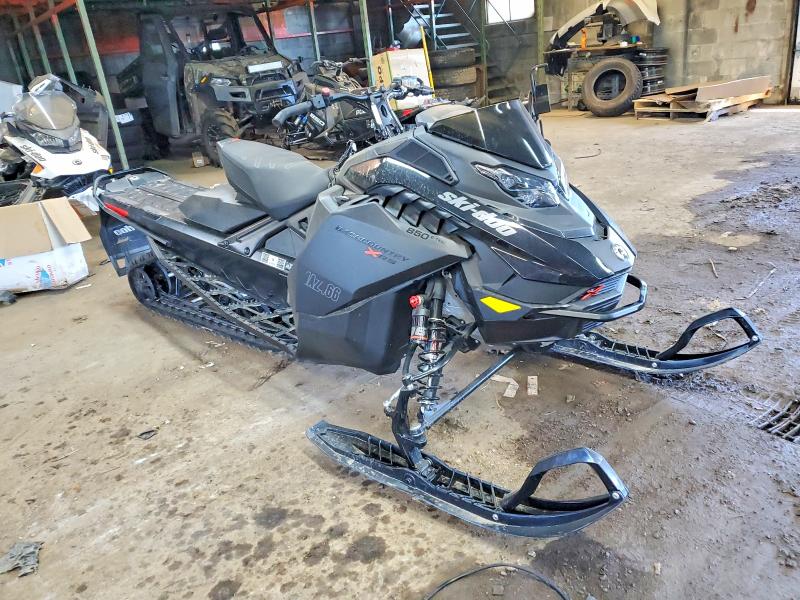 54873046 :رقم المزاد ، 2BPSUYRL8RV000024 vin ، 2024 Ski-doo Backcountry X-rs 850 مزاد بيع