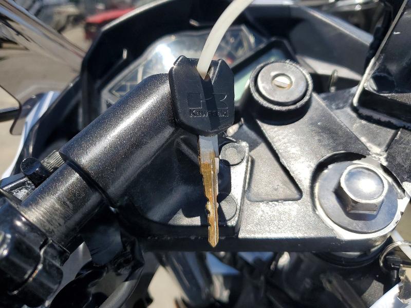 57537976 :رقم المزاد ، JKAEX8B17FDA21044 vin ، 2015 Kawasaki Ex300 مزاد بيع