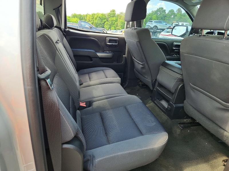 2018 Chevrolet Silverado მანქანა იყიდება აუქციონზე, vin: 3GCUKREC5JG171438, აუქციონის ნომერი: 57053136