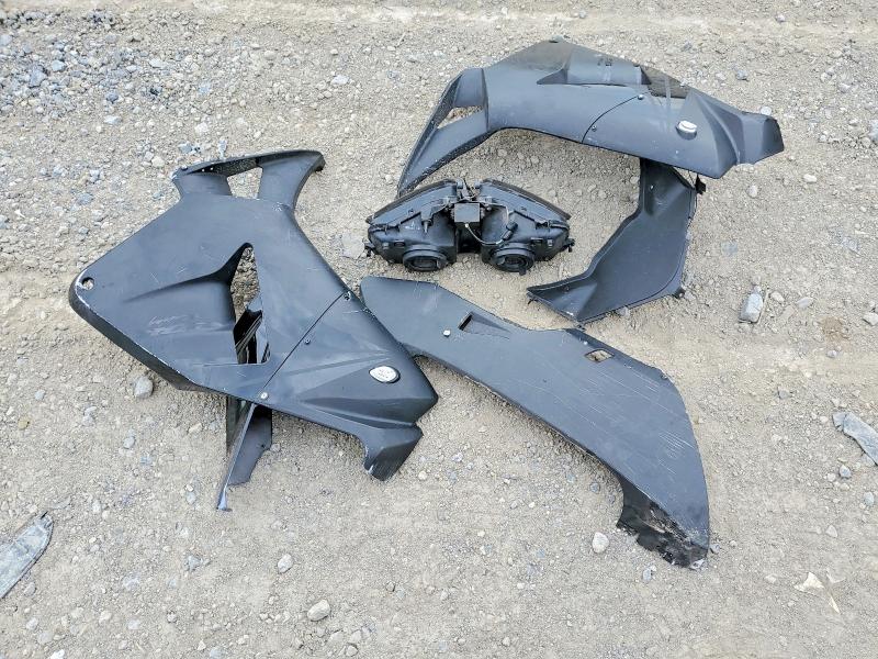 57928416 :رقم المزاد ، JH2PC37015M207906 vin ، 2005 Honda Cbr600 مزاد بيع