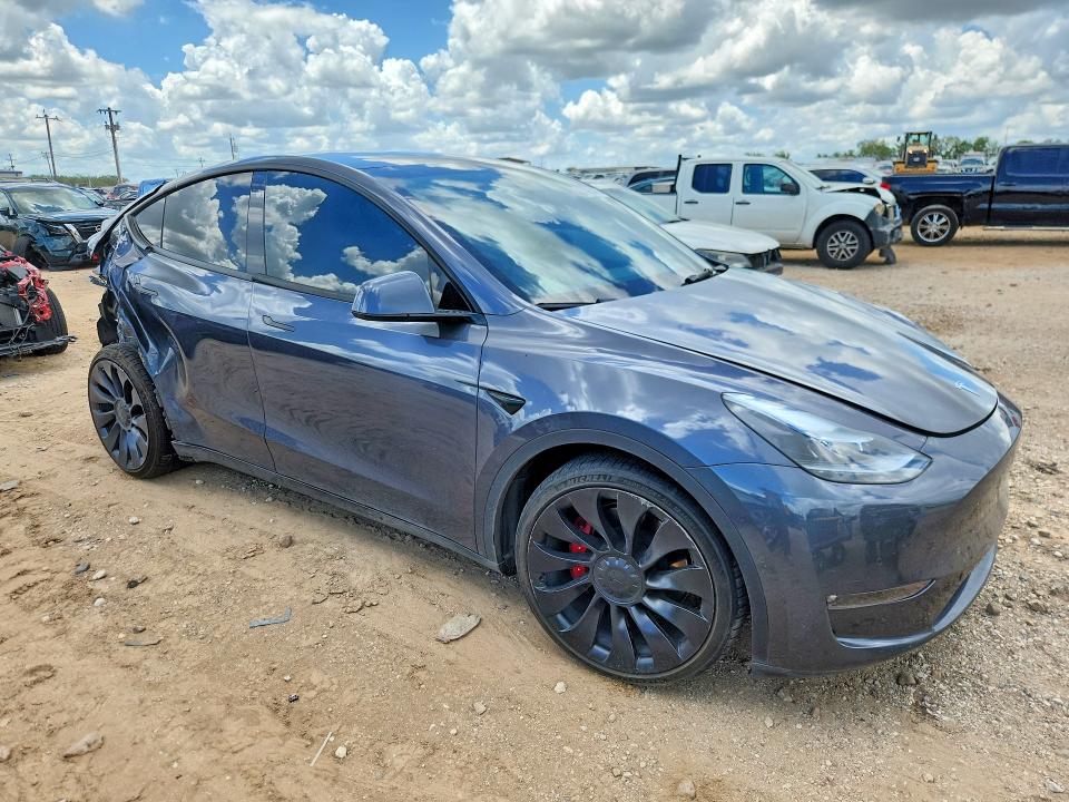 Продаж на аукціоні авто 2022 Tesla Model Y, vin: 7SAYGDEF4NF392561, номер лоту: 57065406