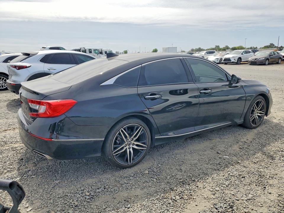 56699006 :رقم المزاد ، 1HGCV2F94MA030815 vin ، 2021 Honda Accord مزاد بيع